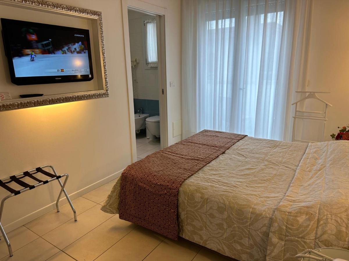 Hotel Albatros Jesolo Extérieur photo